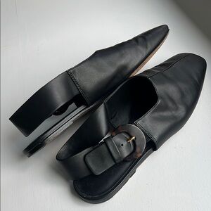 Vince Black Leather Flats Sleek Slip-On Design
